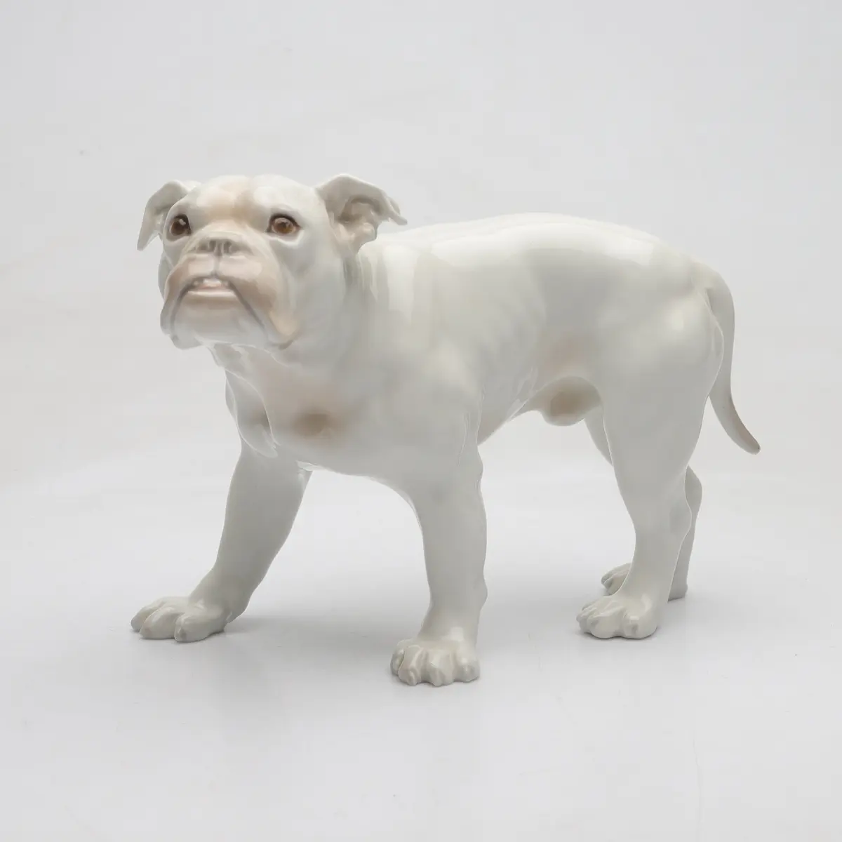 JENS PETER DAHL-JENSEN. Figurin, porslin, Bulldog," 1605", Bing och