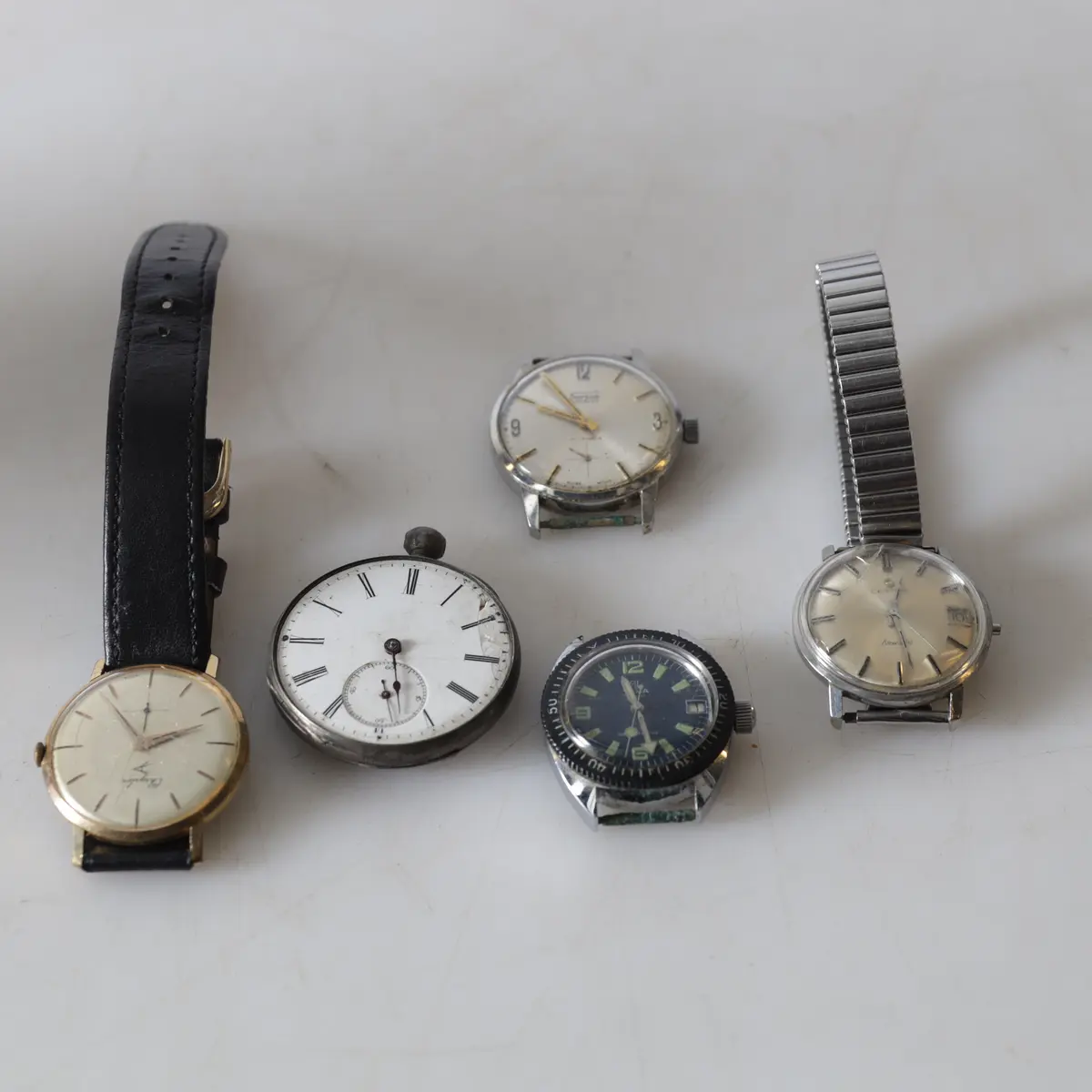 ARMBANDSUR, samt fickur, 5 delar, delvis Certina, 1900-tal.