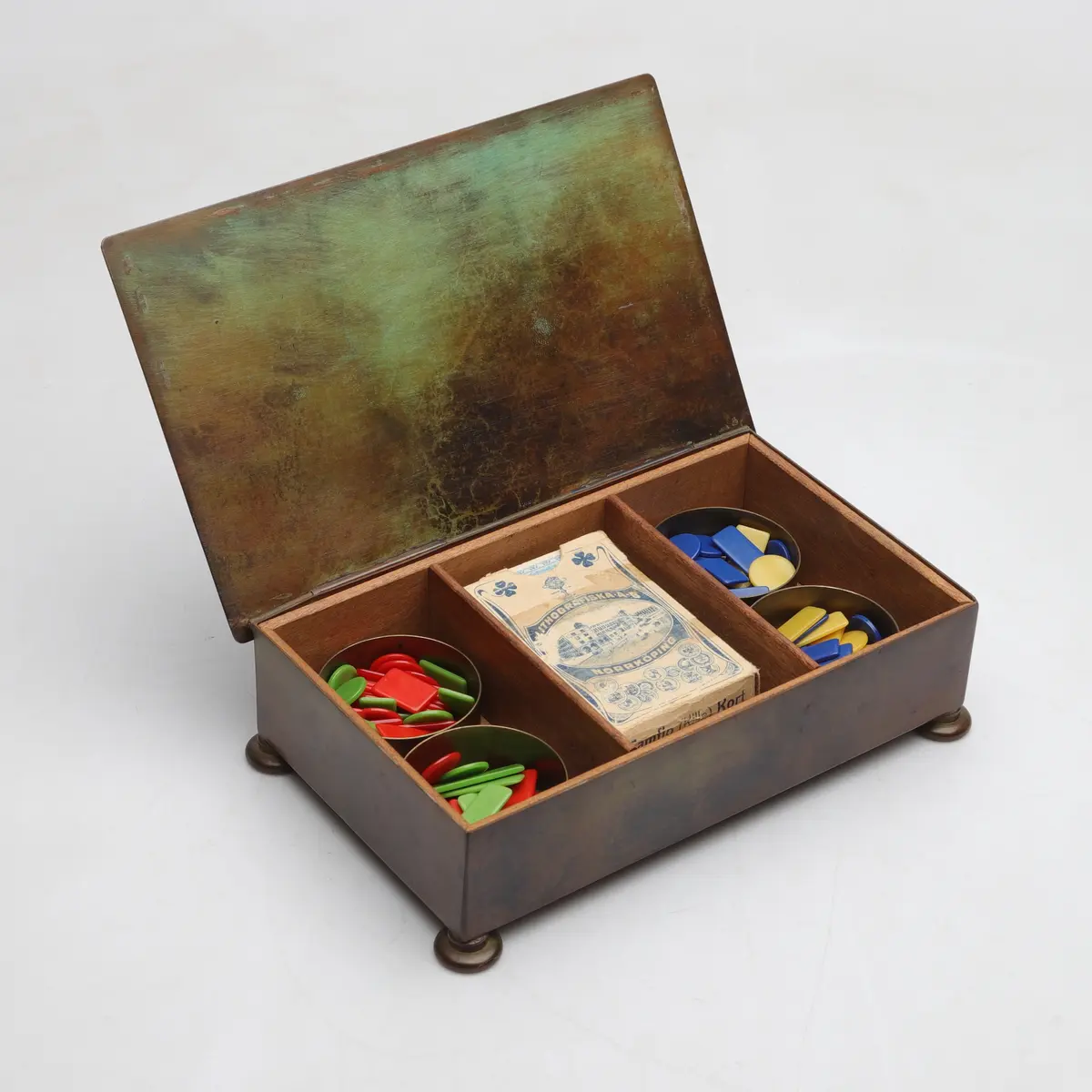 SPELASK, patinerad brons, 1900-tal.