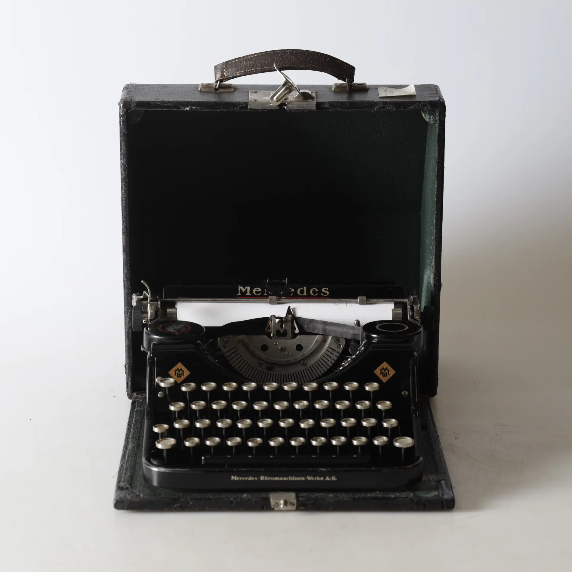 SKRIVMASKIN, Mercedes Büromaschinen Werke A:G., 1900-talets första hälft.