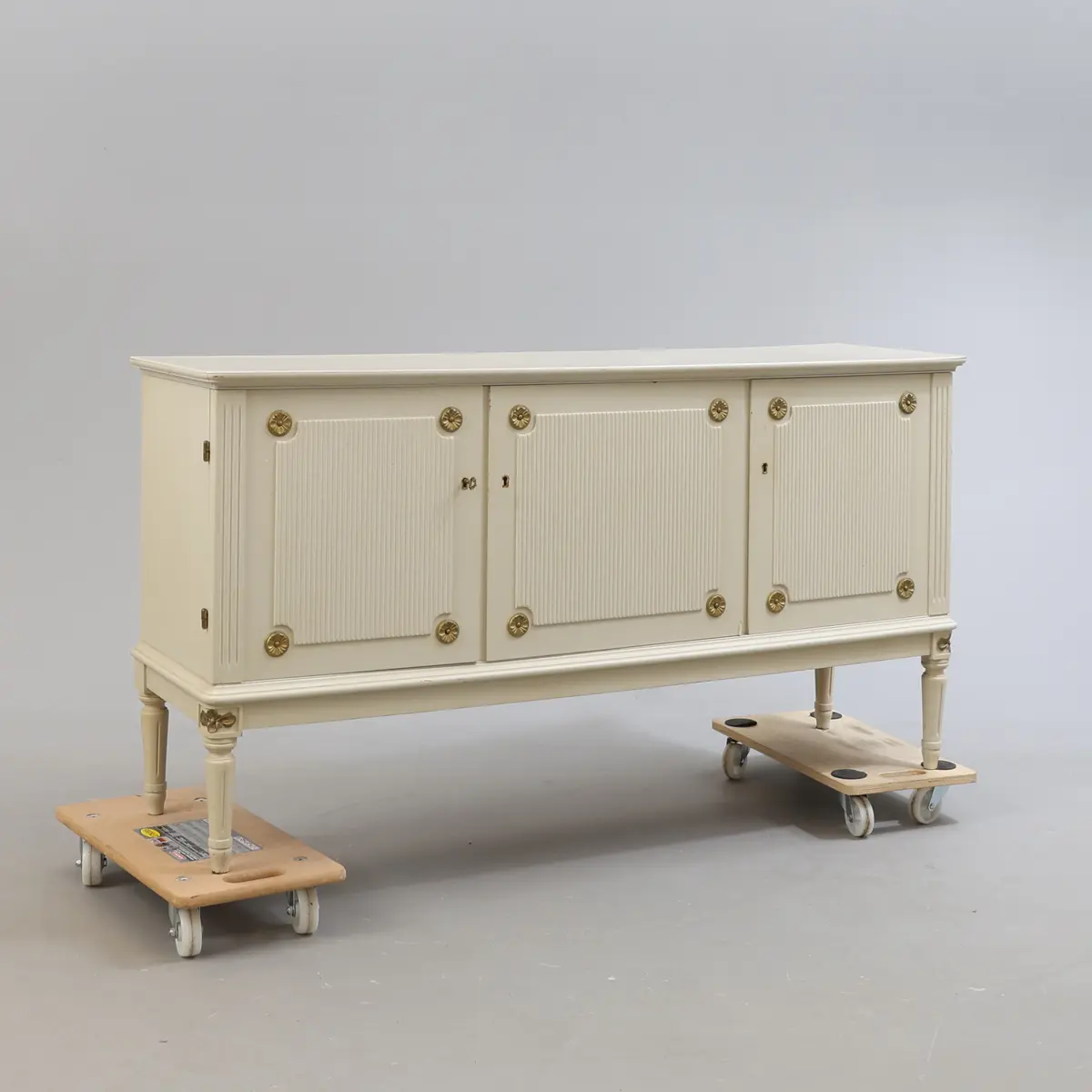 SIDEBOARD, gustaviansk stil, 1900-tal.