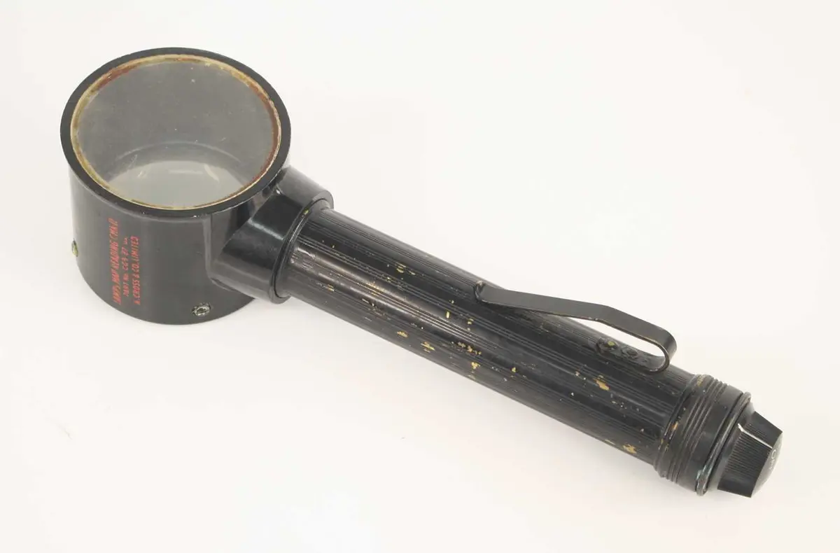 Lot 1013 - A British Army Lamps, Map Reading C Mk II
