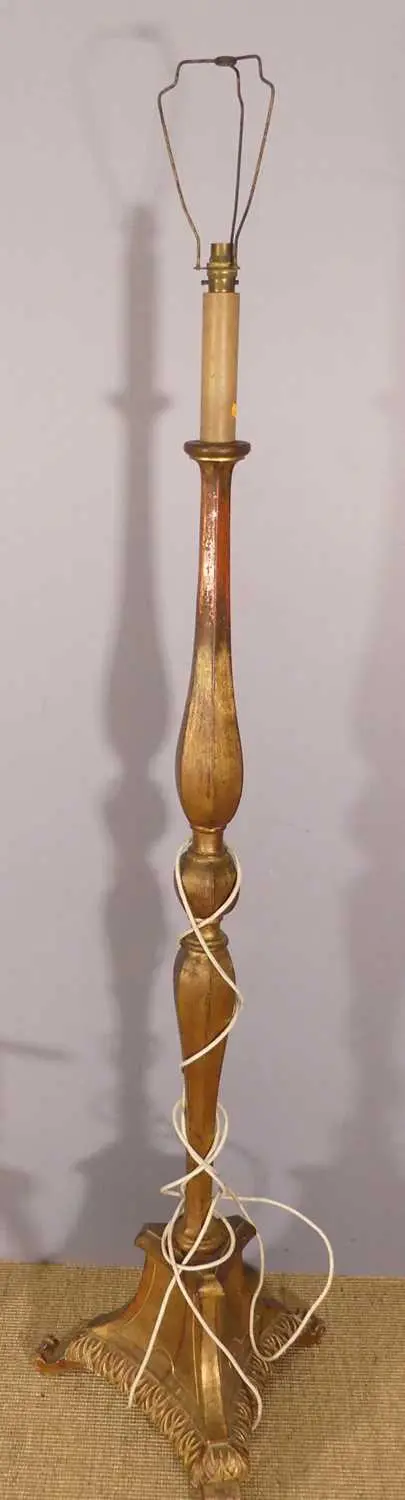 Lot 588 - An early 20th-century giltwood standard lamp
