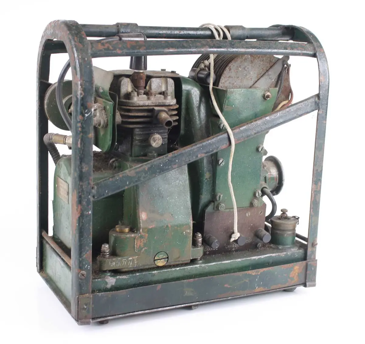 Lot 1064 - A British Charging Set, Seria no. B 24040.