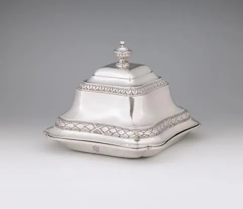 A silver dish and cover From the Government Service of Kharkiv