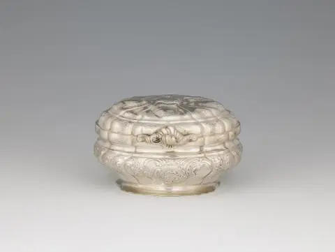 An Augsburg silver sugar box by Johann Martin I Satzger