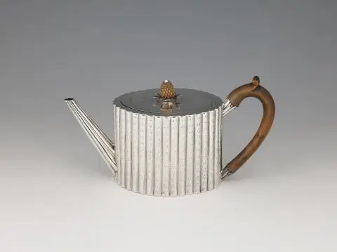 A George III silver teapot