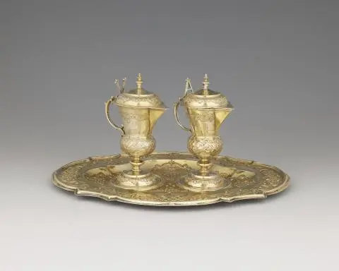An Augsburg Régence silver-gilt communion garniture