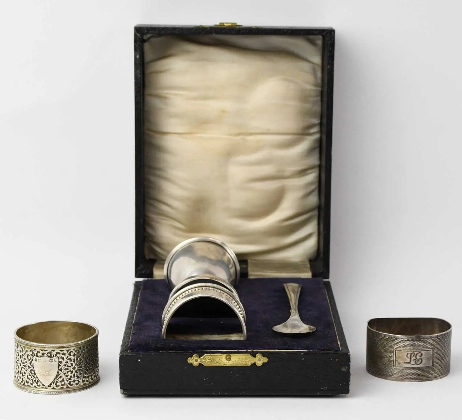 A cased George V hallmarked silver three piece...