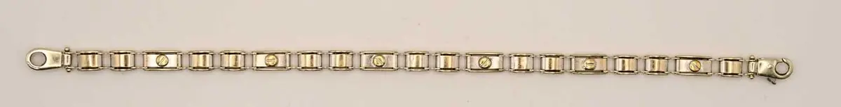 A 9ct white gold buckle type bracelet