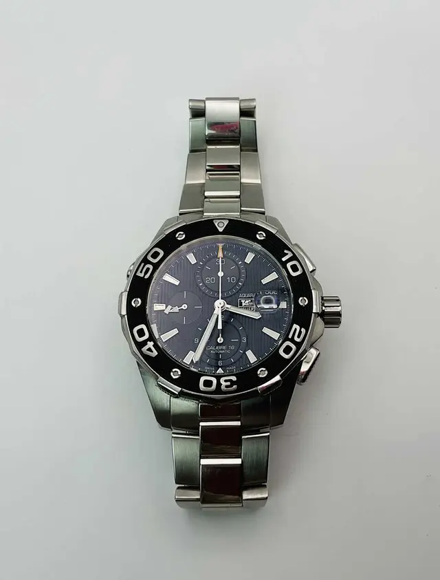 TAG HEUER; a gentleman's stainless steel 'Aquaracer 500M'
