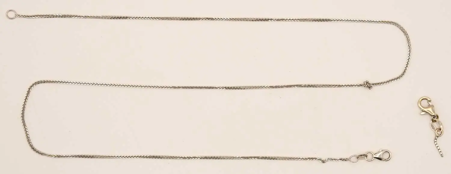 A 14ct white gold fine dainty link necklace