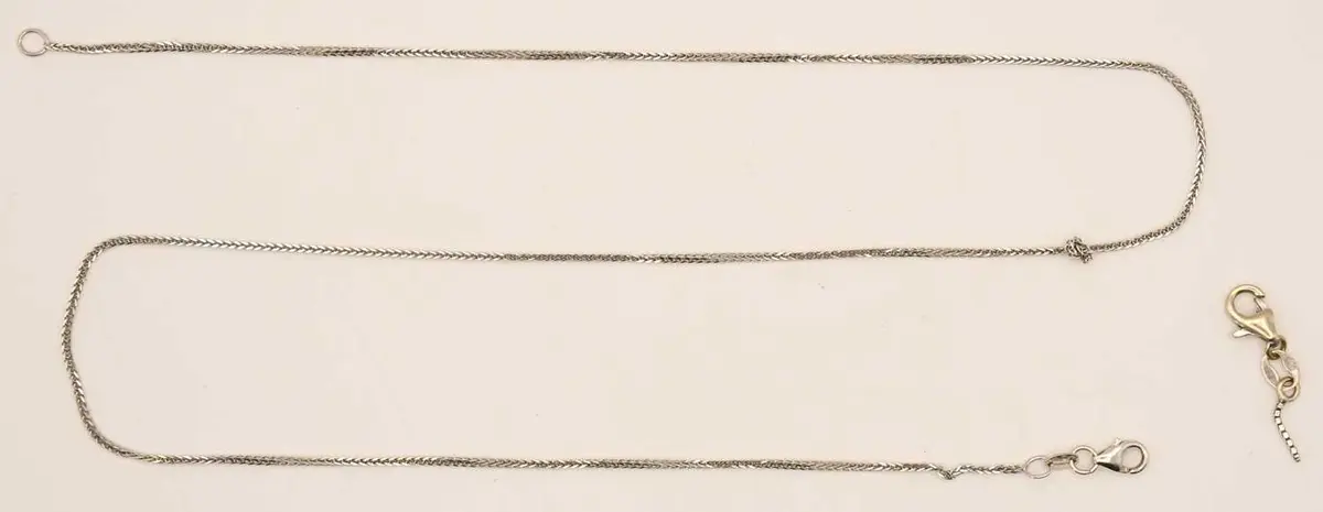 A 14ct white gold fine dainty link necklace