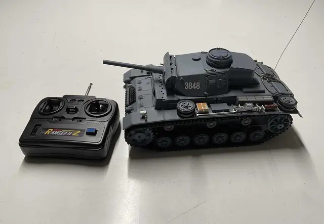 HENG LONG; a 1/16th scale German Panzer tank