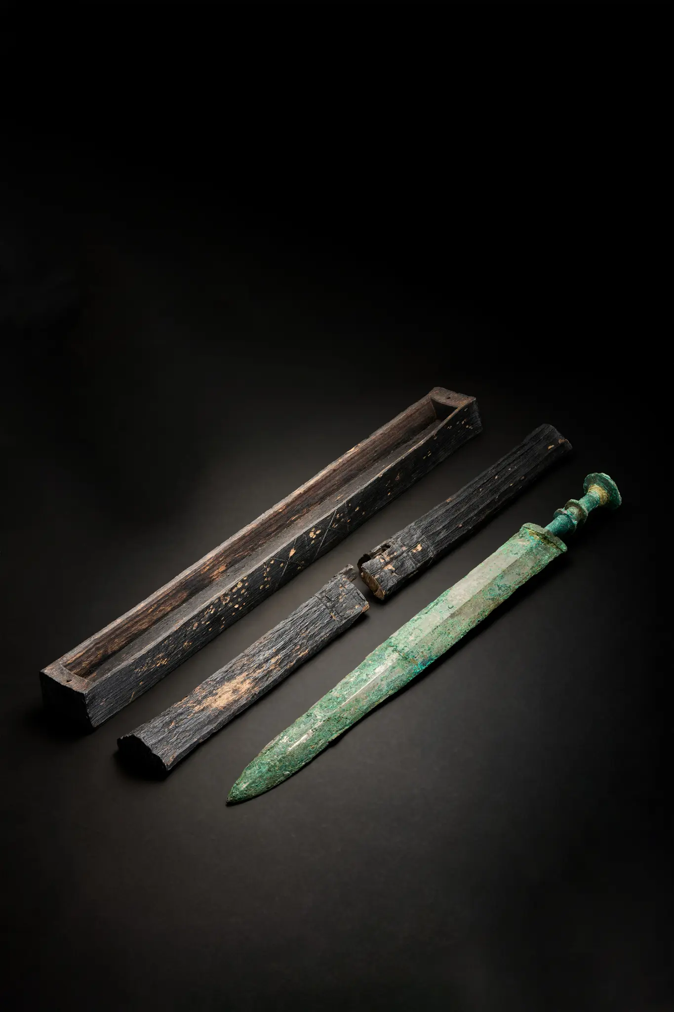 [COLLECTION OF PATRICK DAVID BIRDS] CHINESE BRONZE LONG SWORD WITH