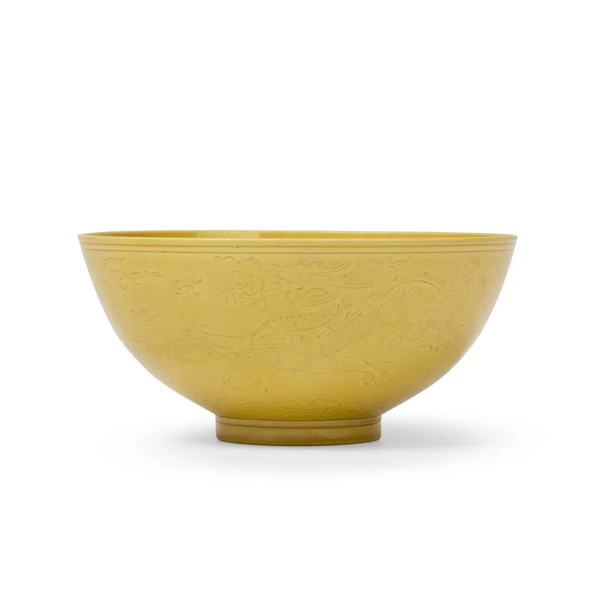 [PRIVATE COLLECTION, LONDON] CHINESE YELLOW-GLAZED 'DRAGON' BOWL