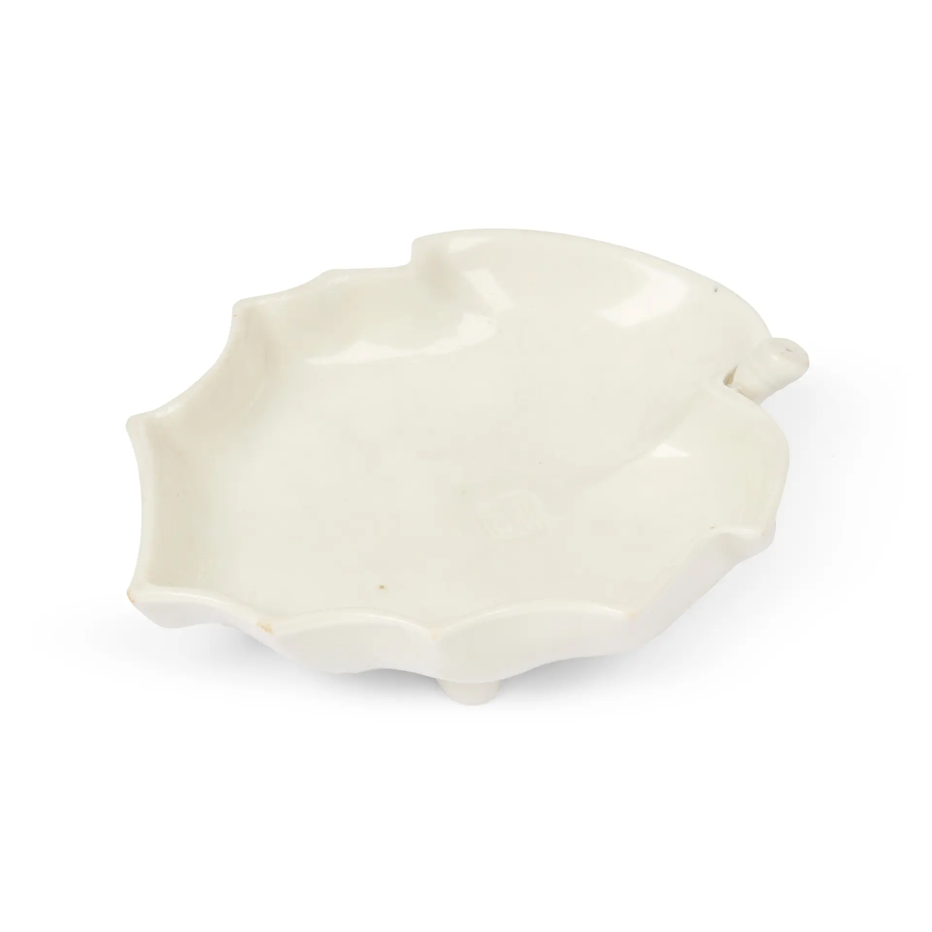 CHINESE DEHUA LEAF-FORM DISH