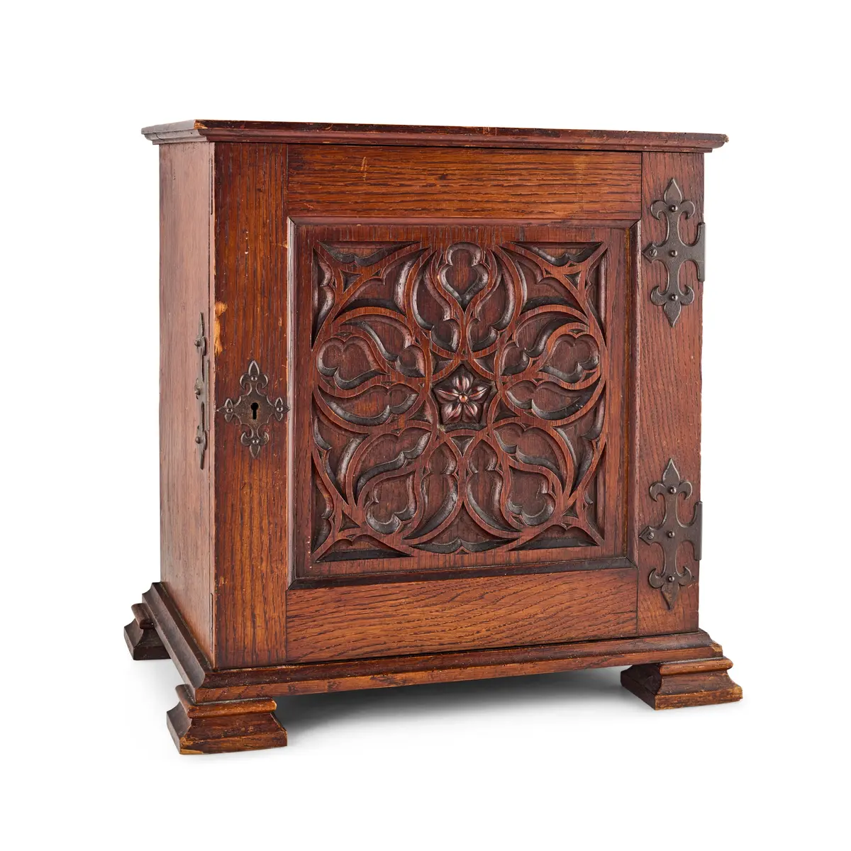 VICTORIAN GOTHIC REVIVAL OAK COLLECTOR'S CABINET
