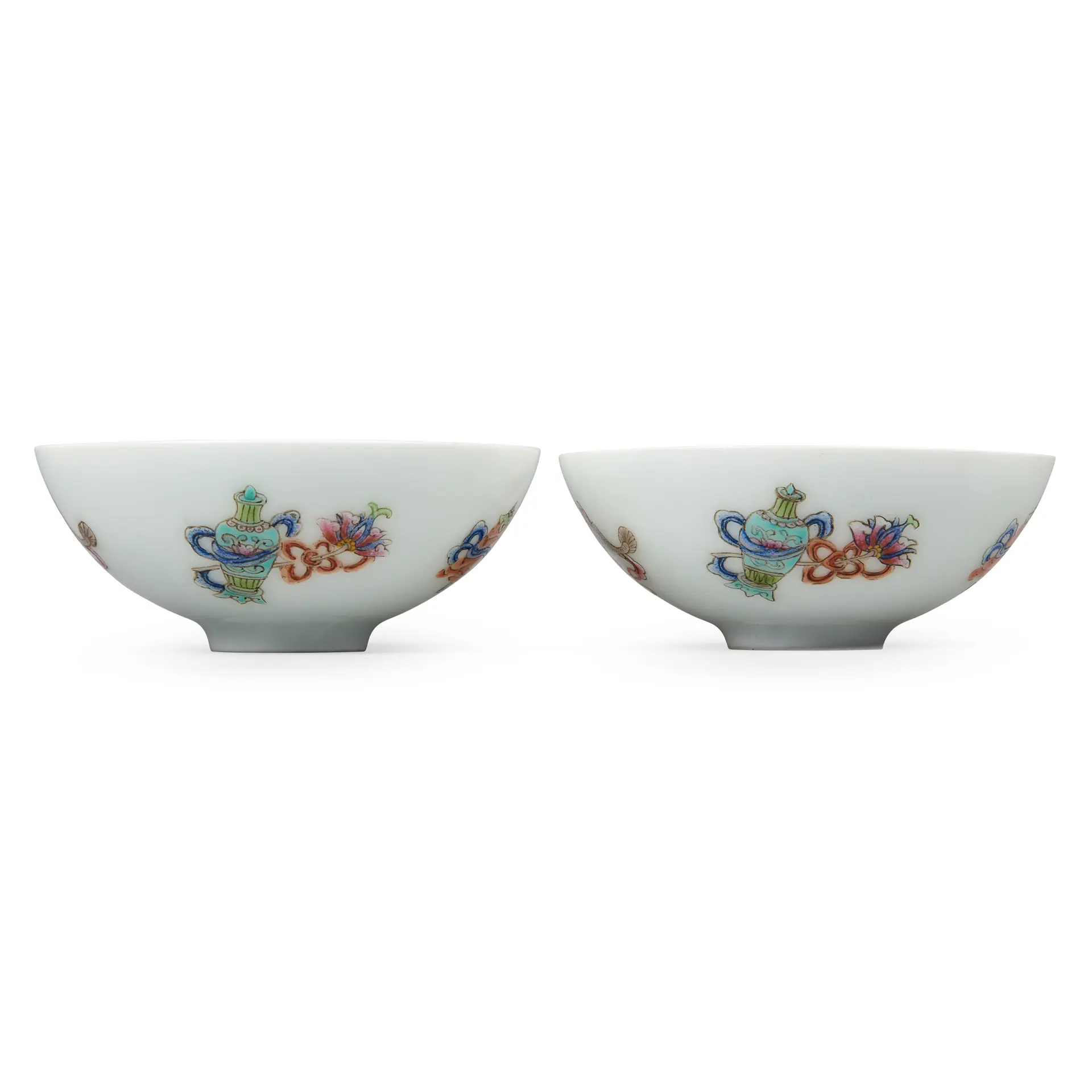 [DRINKING CULTURE] PAIR OF CHINESE FAMILLE ROSE 'BUDDHIST EMBLEMS' CUPS