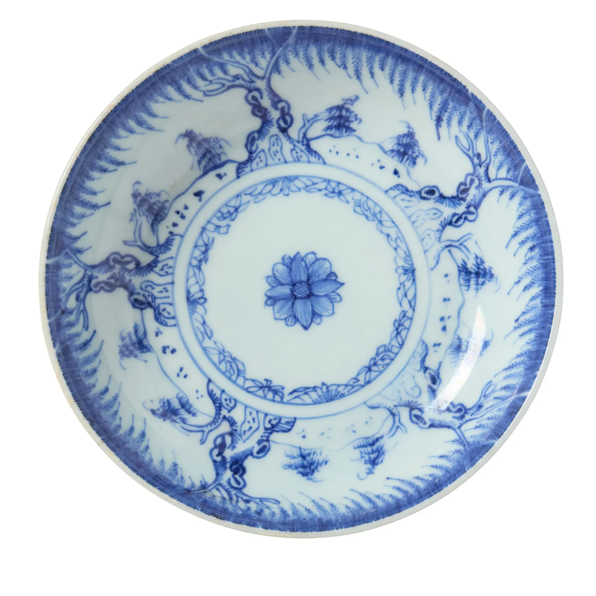 [PRIVATE COLLECTION, LONDON] CHINESE BLUE AND WHITE 'WILLOW TREE' DISH