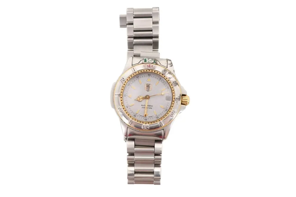 TAG HEUER PROFESSIONAL STAINLESS STEEL QUARTZ WRIST WATCH