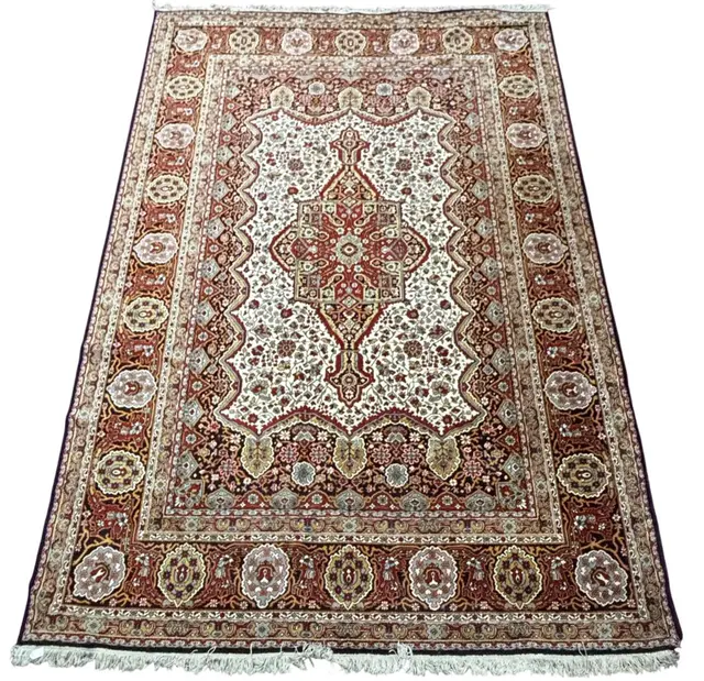 EASTERN FLOOR RUG LATE 20TH CENTURY
