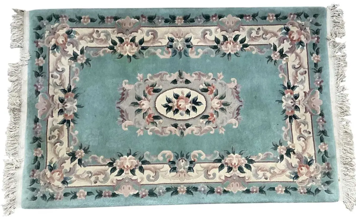 CHINESE FLOOR RUG LATE 20TH CENTURY