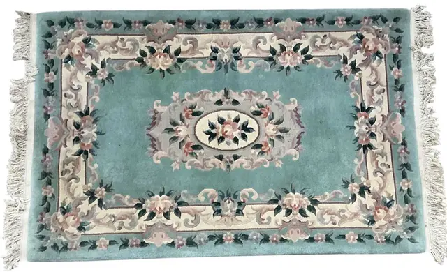 CHINESE FLOOR RUG LATE 20TH CENTURY