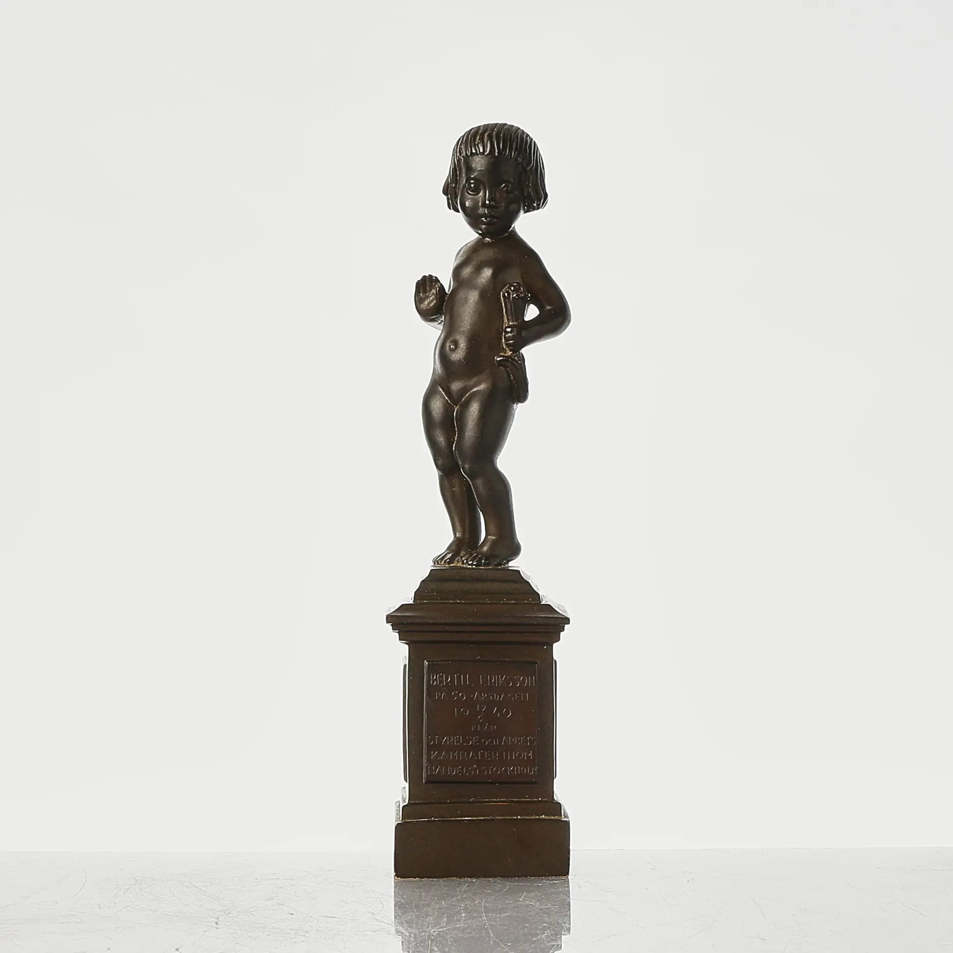 MARCUS LÖVBLAD. Skulptur, "Morgonrodnad", skulptur, brons, signerad