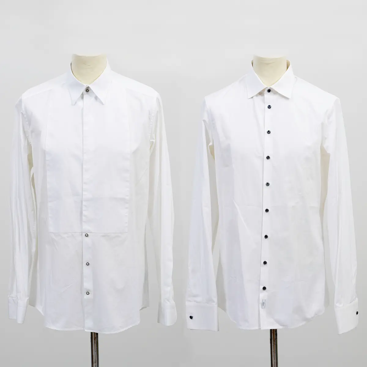 SKJORTOR, 2 st, Dolce & Gabbana resp Dsquared, storlek 16 1/2/42 resp 15/54.