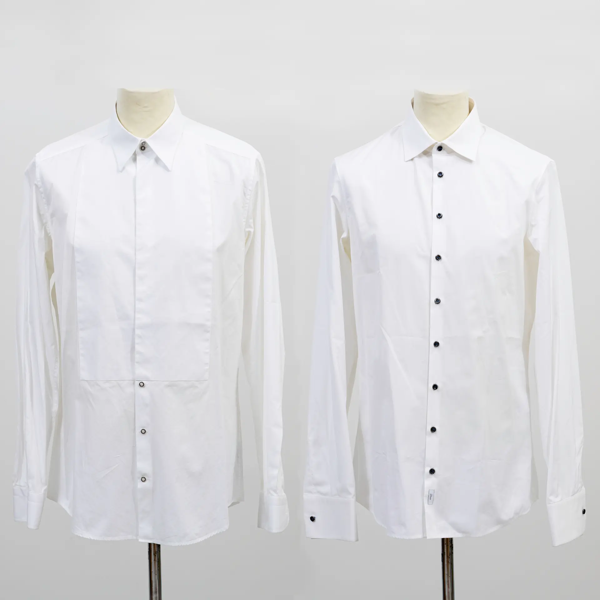 SKJORTOR, 2 st, Dolce & Gabbana resp Dsquared, storlek 16 1/2/42 resp 15/54.