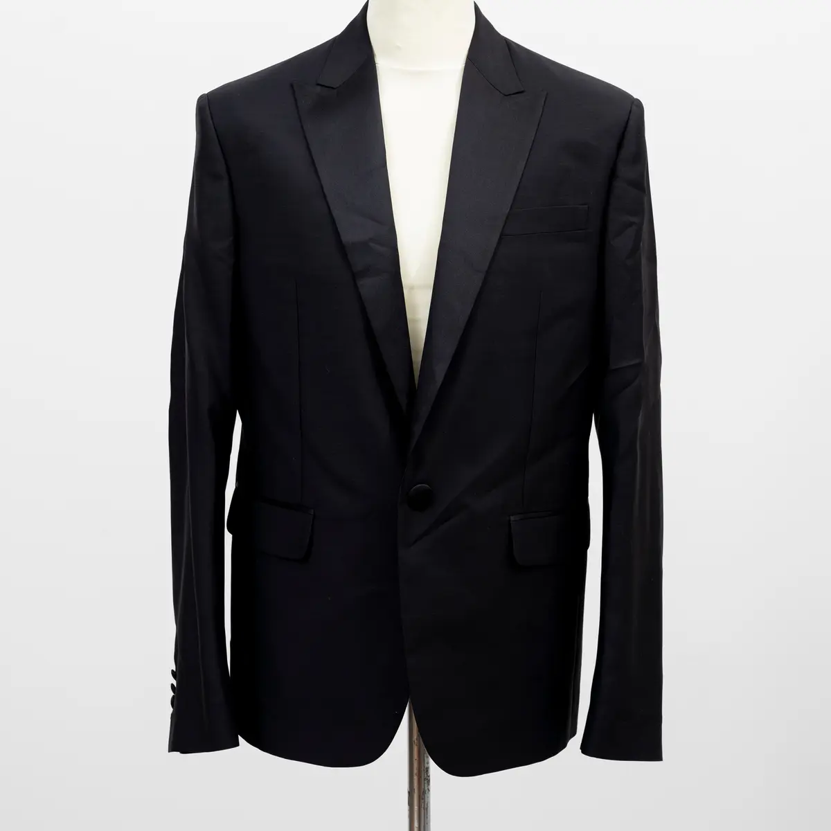 DSQUARED. Smokingkavaj, "Beverly Hills Cut", storlek 54.