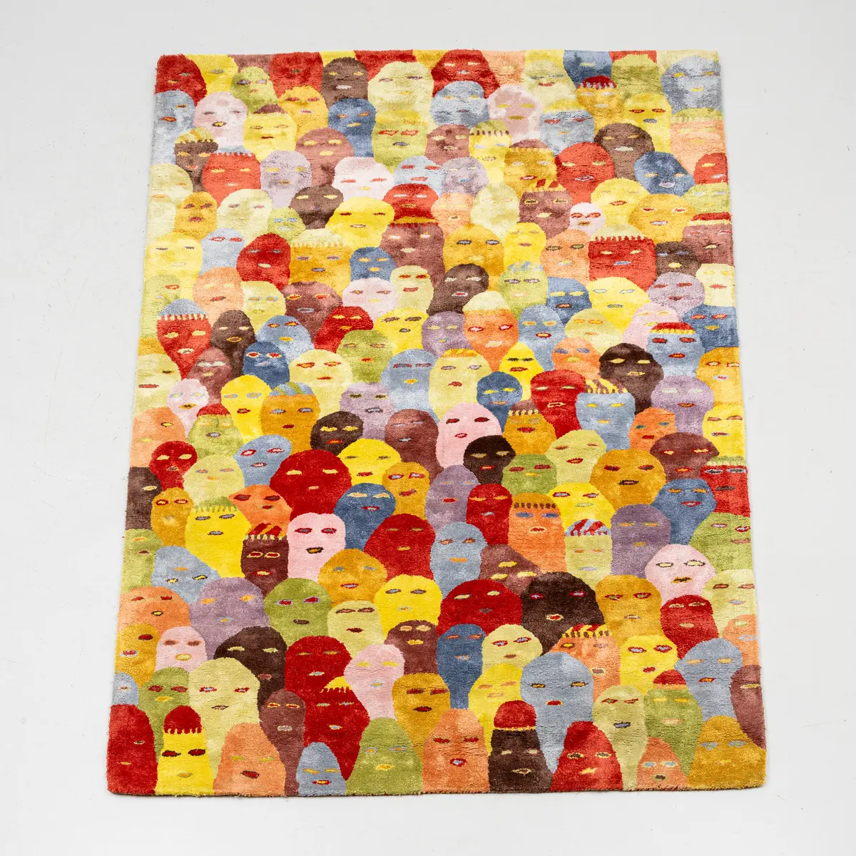 MATTA, "GLEE20", silke/bomull, tuftad, 2000-tal. Ca 225x158 cm.