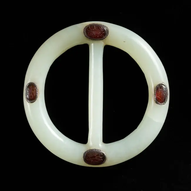 A Mughal inscribed gem-set jade belt buckle