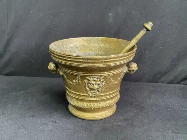 A large Victorian brass renaissance style pestle & mortar, the bell