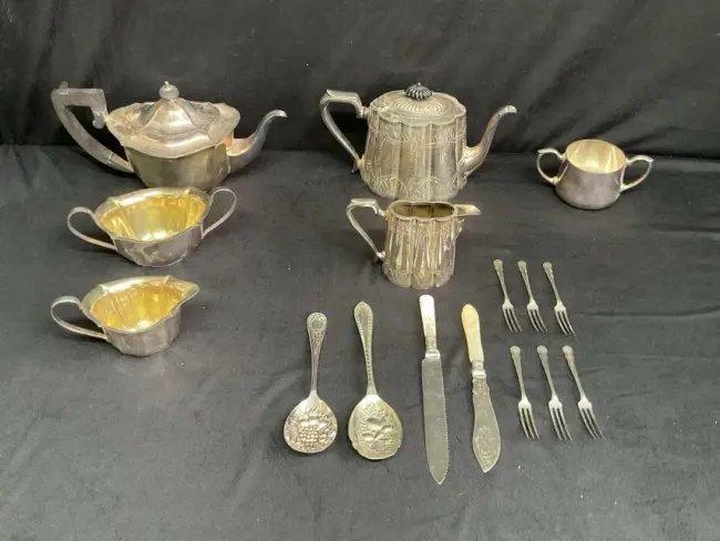 Miscellaneous silver plate - an Edwardian three-piece tea service