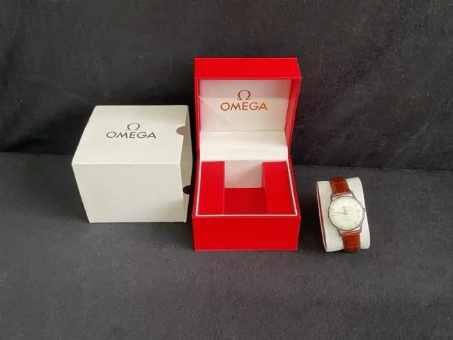 A gents Swiss Golay stainless steel watch, the circular dial with