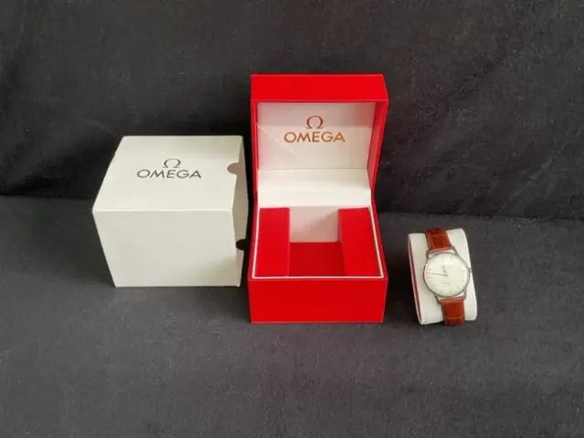 A gents Swiss Golay stainless steel watch, the circular dial with