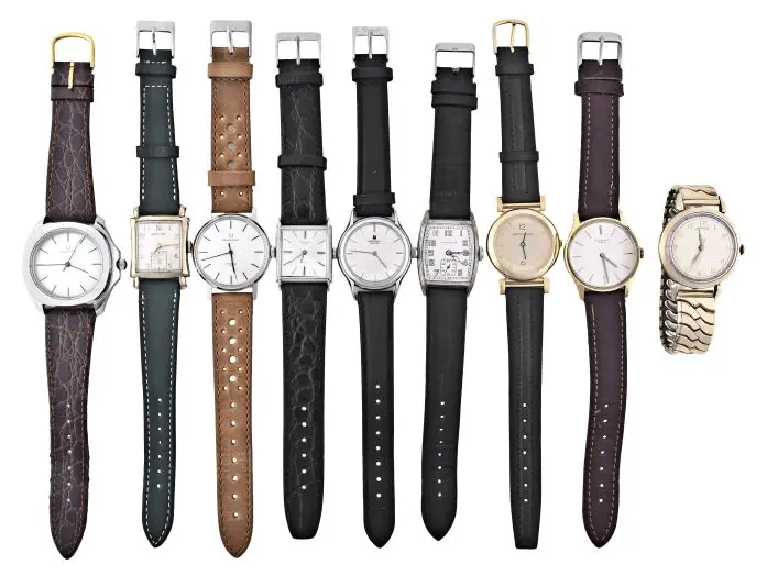 A lot of nine men's wrist watches