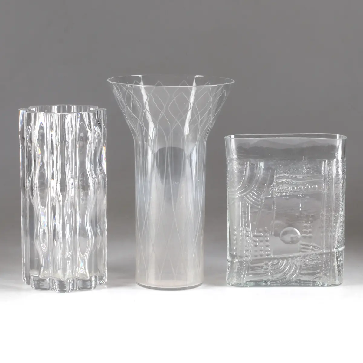 VASER, 3 st, glas, bl.a. Bertil Vallien, Kosta boda.