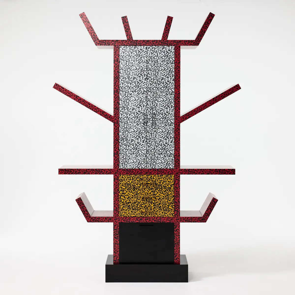 ETTORE SOTTSASS. "Casablanca", skåp, Memphis, Italien 1980-tal, laminerat