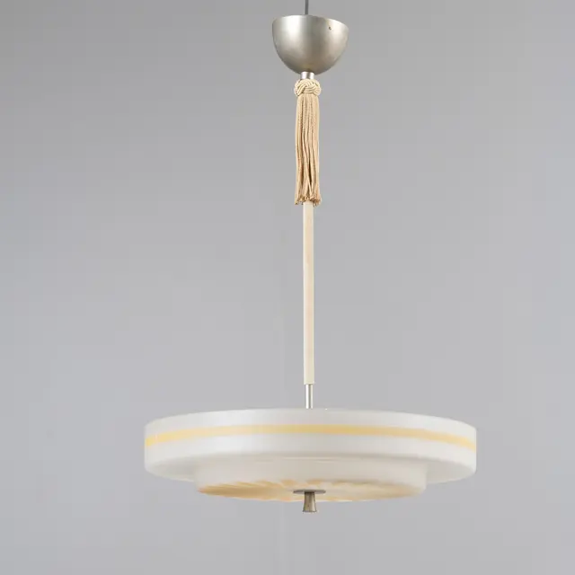 TAKLAMPA / TAKPLAFOND, 1930-/40-tal, Stomme i vitmetall, kupa i glas.