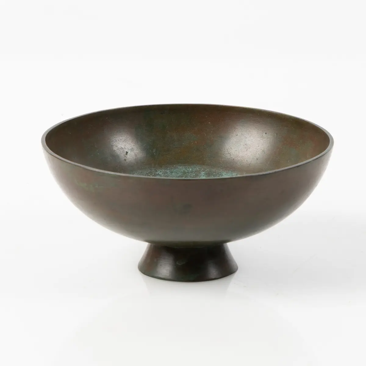 SUNE BÄCKSTRÖM. Skål, modell 9012, patinerad brons, märkt, 1920/30-tal.