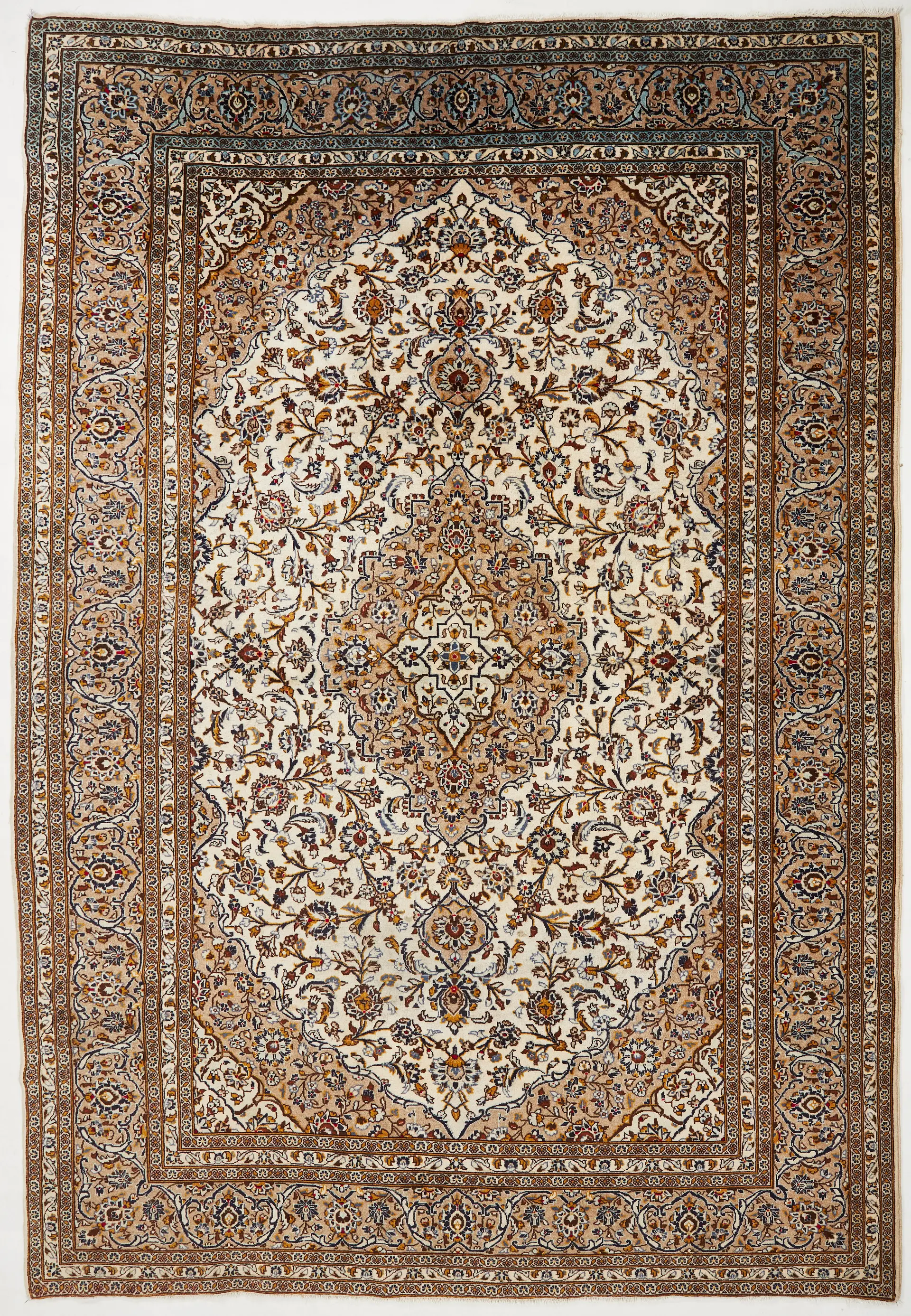 ORIENTMATTA, Keshan, ca 354x244 cm.