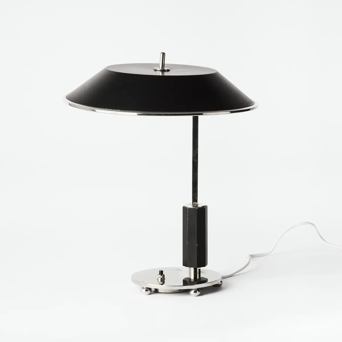 ERIK TIDSTRAND. Bordslampa, Nordiska Kompaniet, 1930-tal, modell 28902