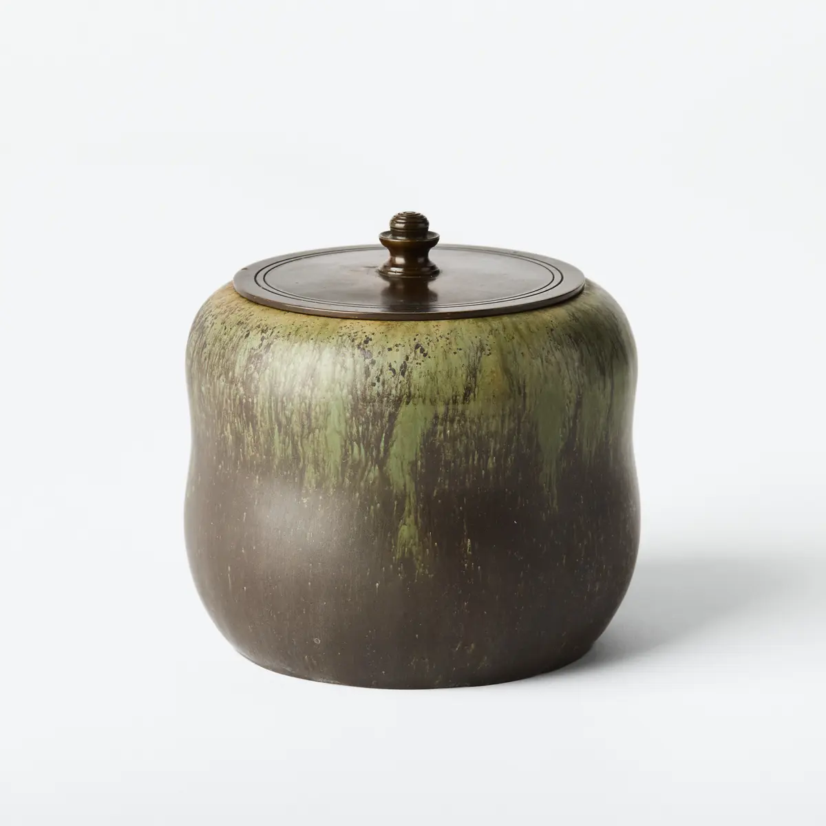 PATRIK NORDSTRÖM. Burk med bronslock, Den Kongelige Porcelainsfabrik