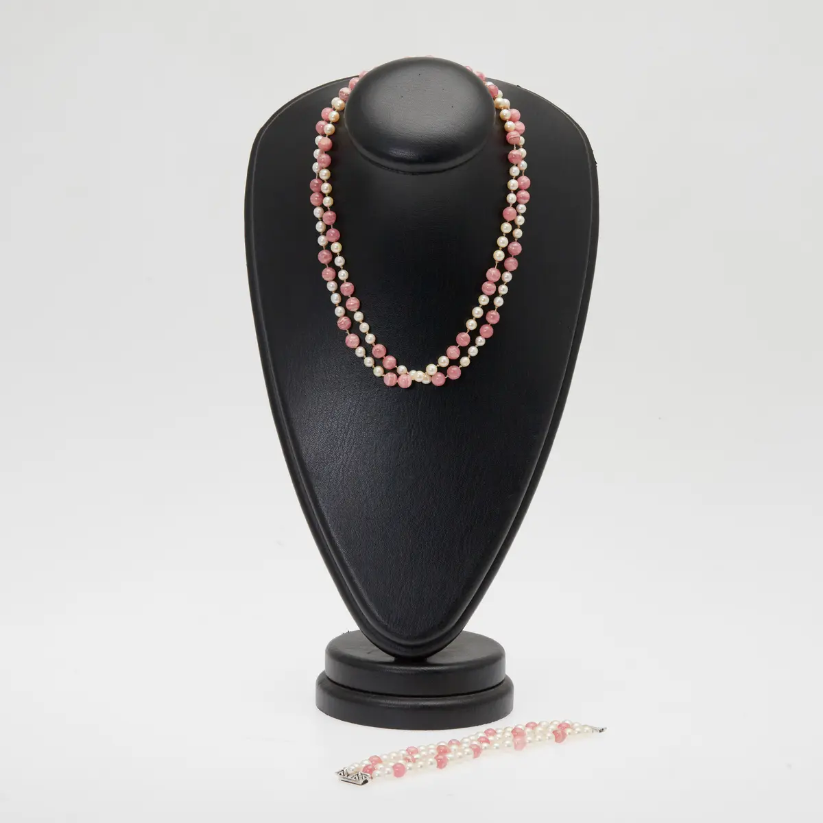 SET KETTE UND ARMBAND, 585er Weißgold, Perlen, Rhodochrosit.