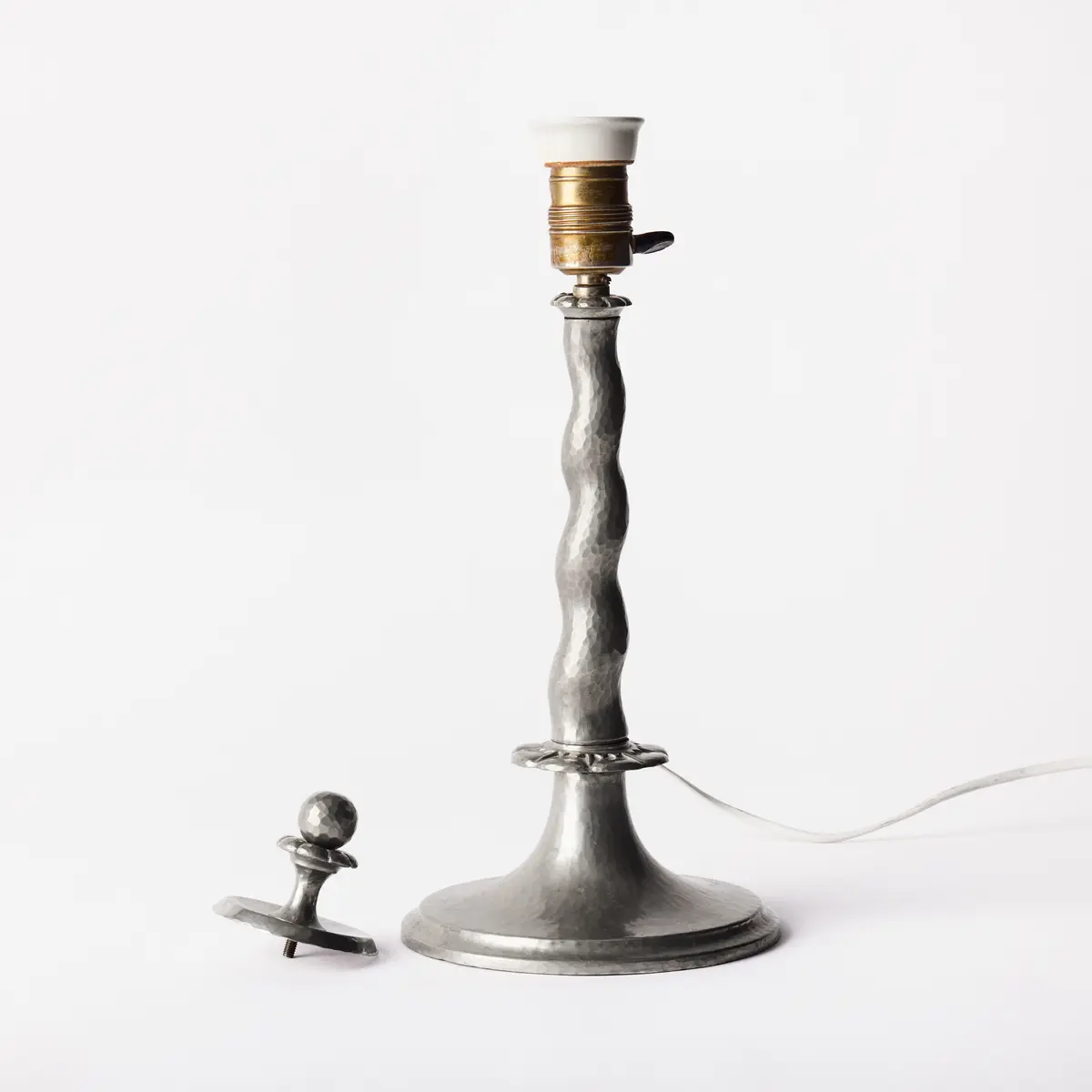 HARALD NOTINI. Bordslampa, Arvid Böhlmarks Lampfabrik, 1920-tal, modell