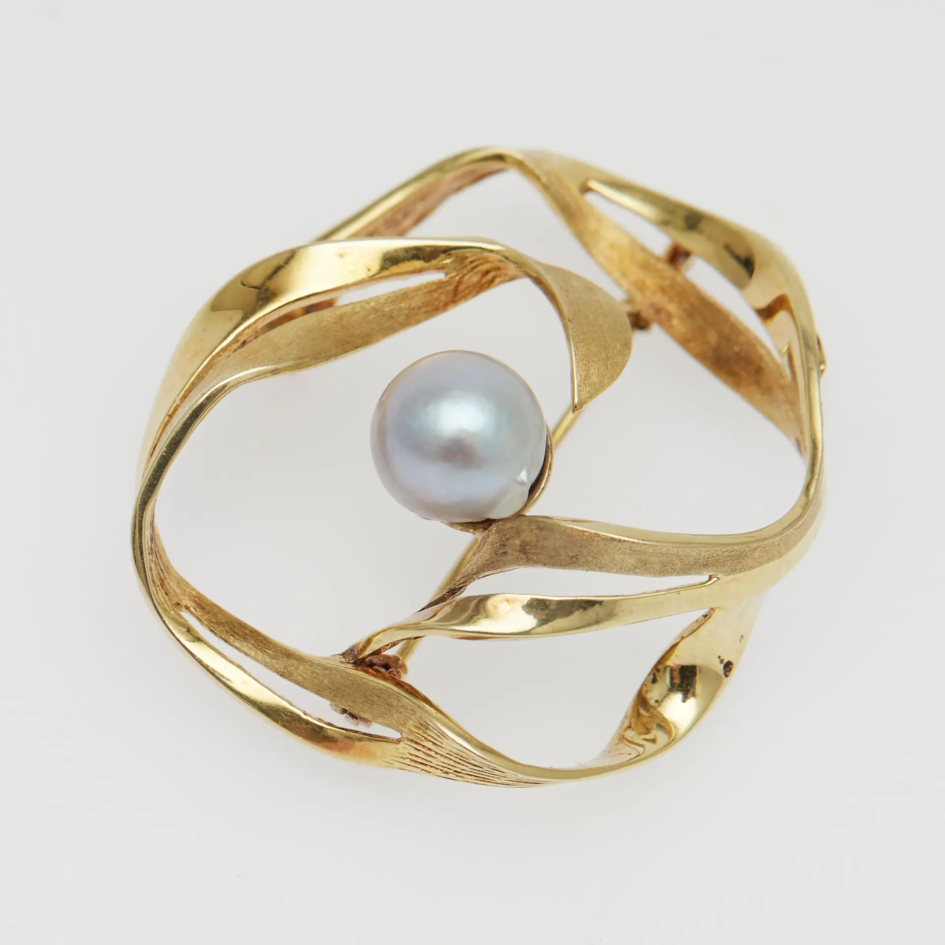 BROSCHE, 585er Gelbgold, Akoya-Perle.