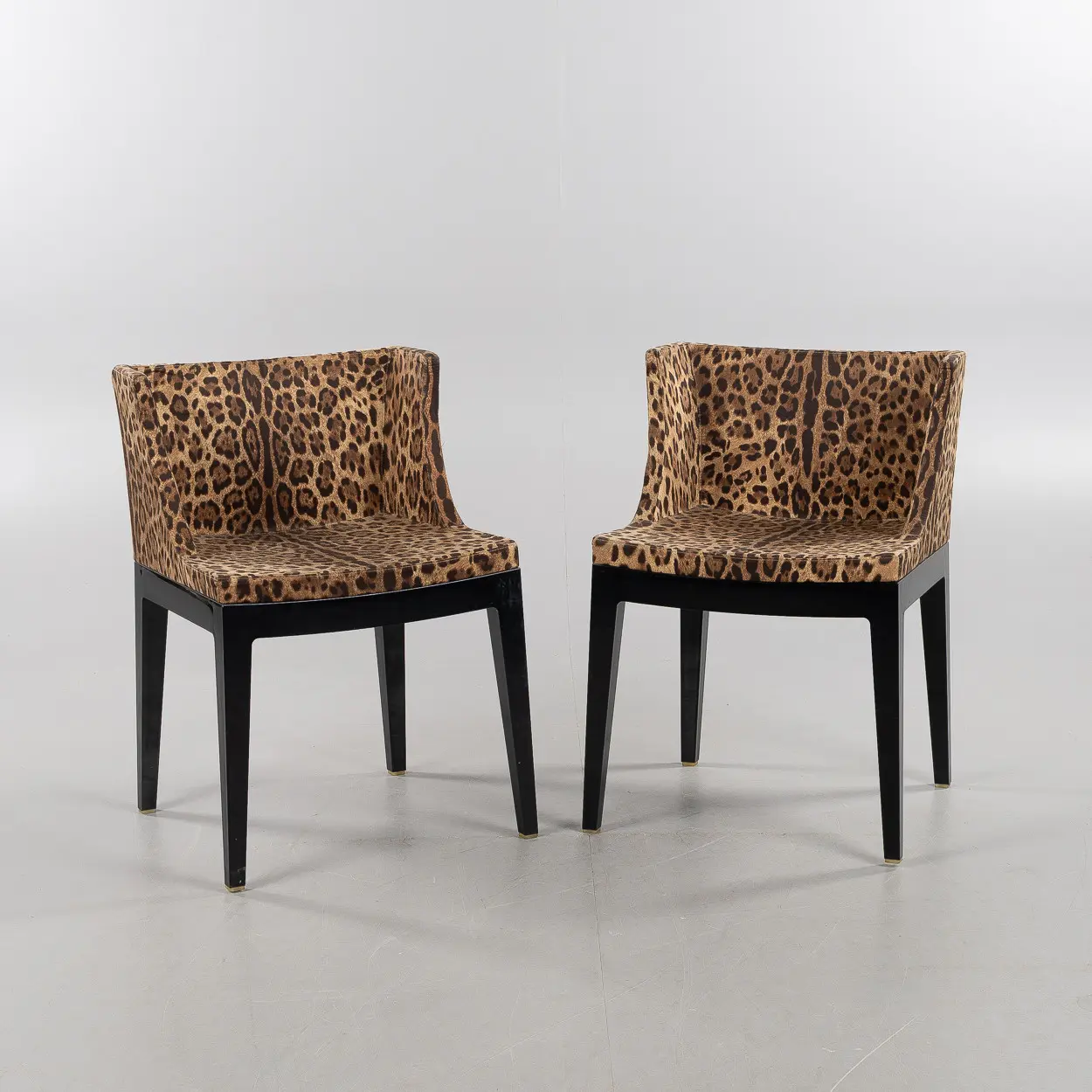 PHILIPPE STARCK / DOLCE & GABBANA. Stolar, ett par, "Mademoiselle", Kartell.
